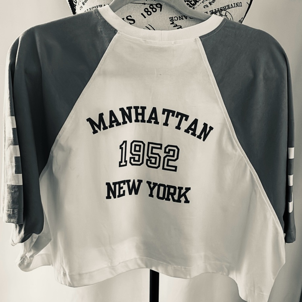 Zara Women's Blue and White Crop Top
